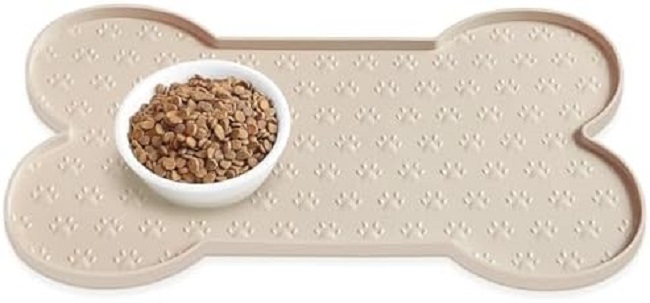 What is the best material for a pet food mat