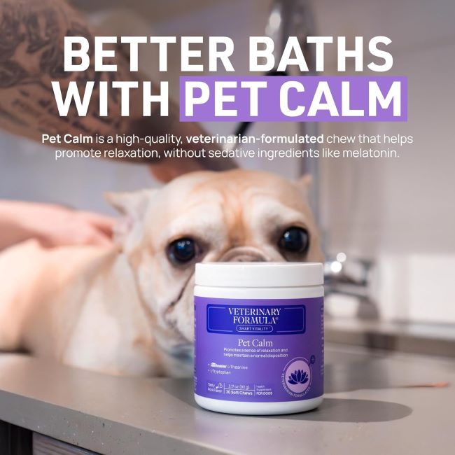 Pet shampoo that soothes red, scaly, and greasy skin.