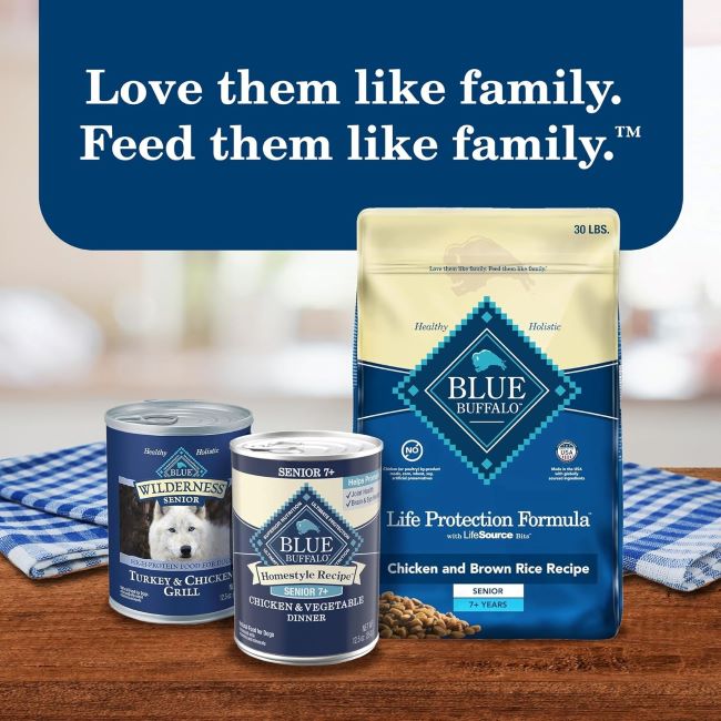 Senior dog enjoying Blue Buffalo Homestyle Chicken & Veggie wet food